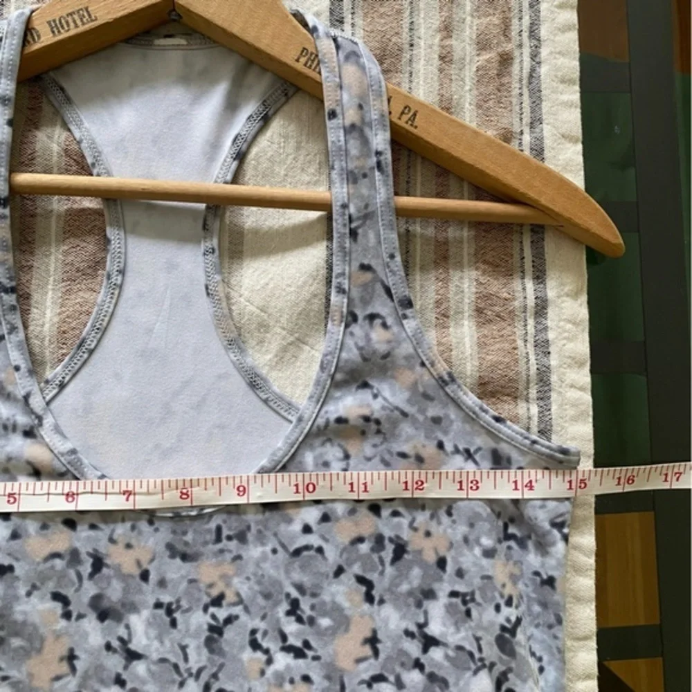 lululemon athletica lovely women’s